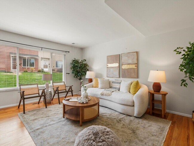 Foto del edificio - 9264 Mansfield Ave