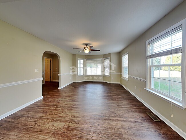 Building Photo - 1 Meadow Ridge Drive