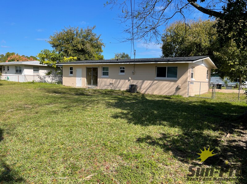 Foto del edificio - 1320 Imperial Dr