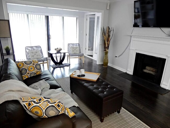 Foto del edificio - 1411 Highland Bluff Dr S E