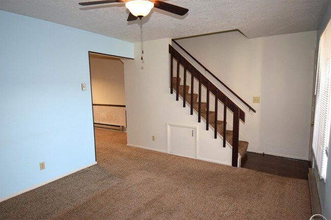 Building Photo - 283 W 600 N