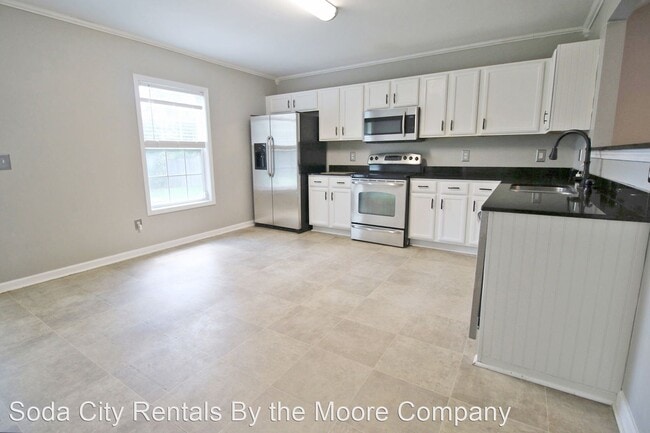 Building Photo - 4 br, 2 bath House - 116 Moores Creek Drive