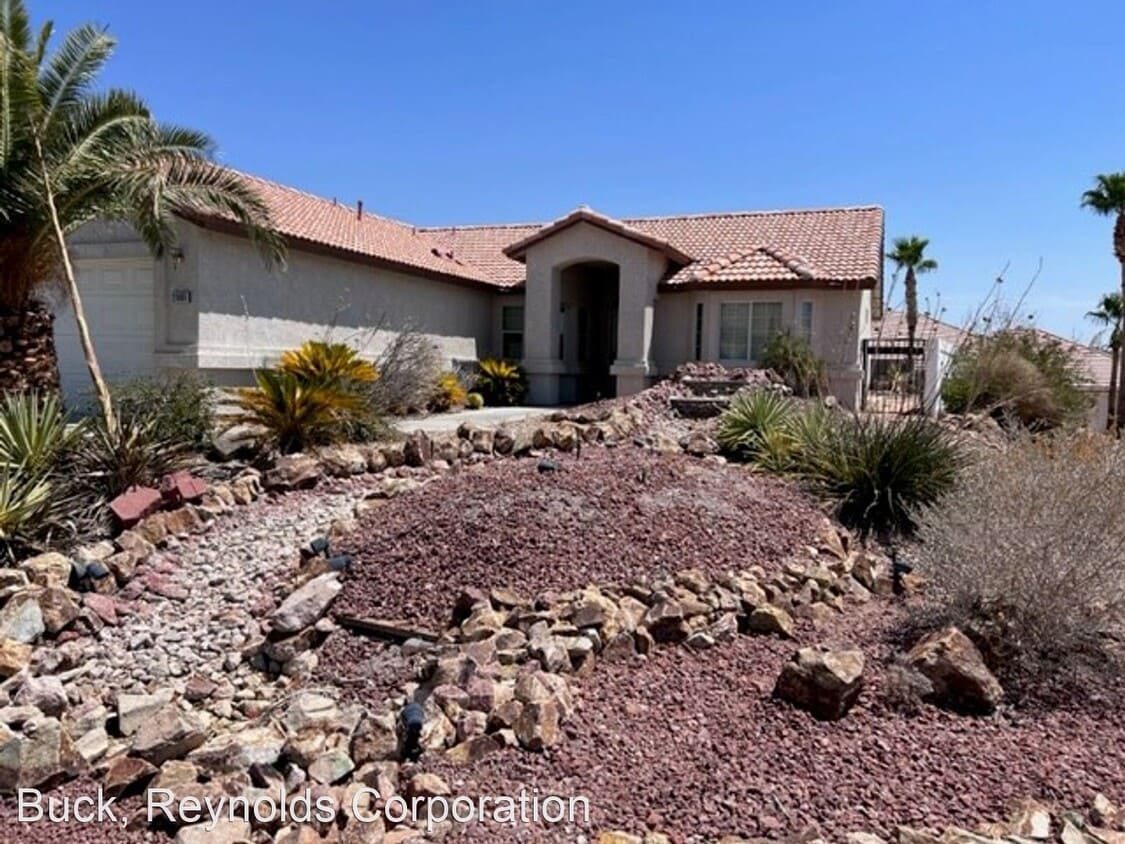 Foto principal - 3 br, 2 bath House - 2968 La Paloma Dr.