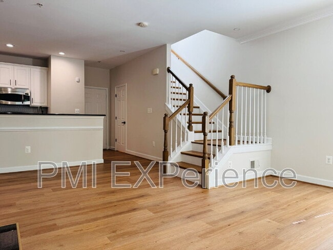 Building Photo - 12414 Open View Ln