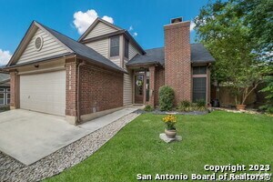 Building Photo - 14718 Hillside View