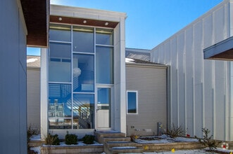 Building Photo - 43 Windward Way