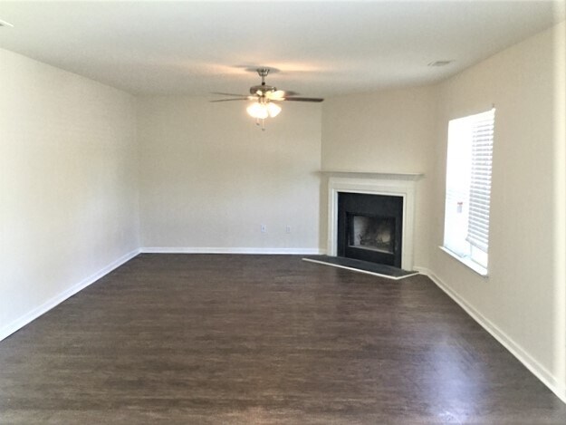 Building Photo - 91 Pine Ridge Dr