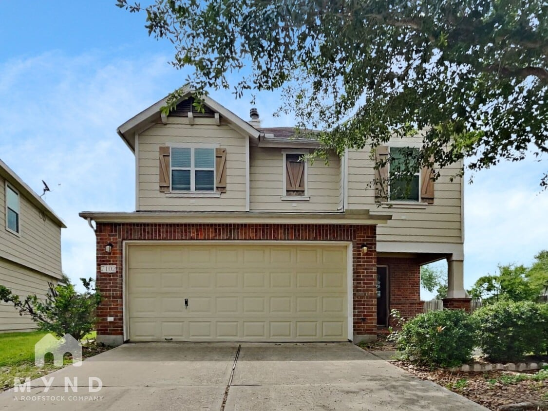 Primary Photo - 7102 Cypress Pr Dr