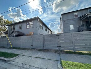 Building Photo - 2419 Pannell St