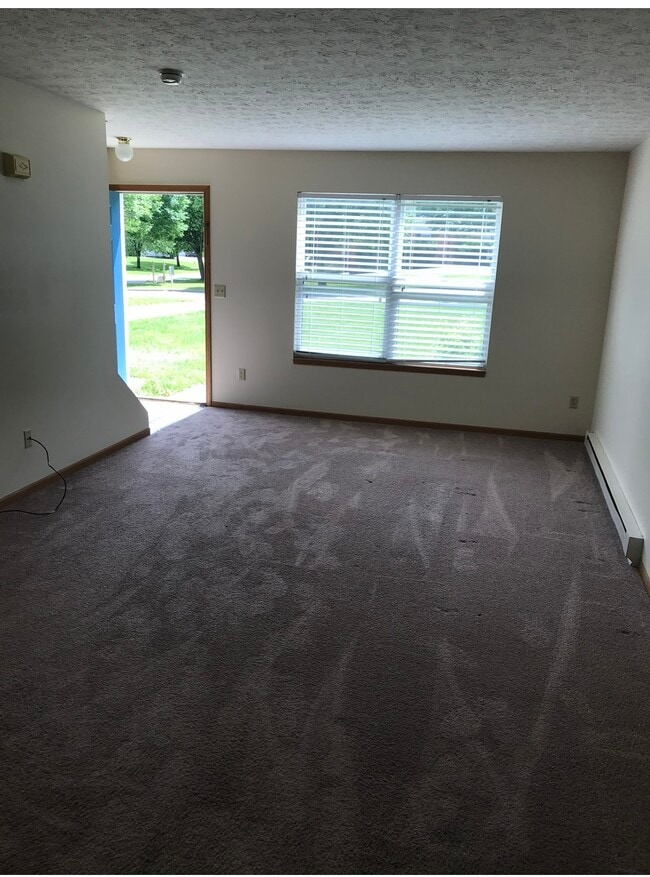 Building Photo - 1579 Athena Dr