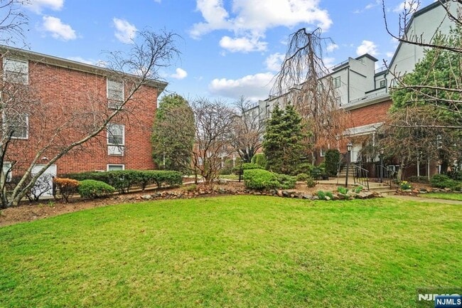 Photo - 234 Columbia Ave Apartment