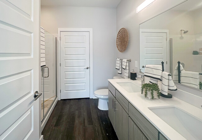 Building Photo - One at the Peninsula