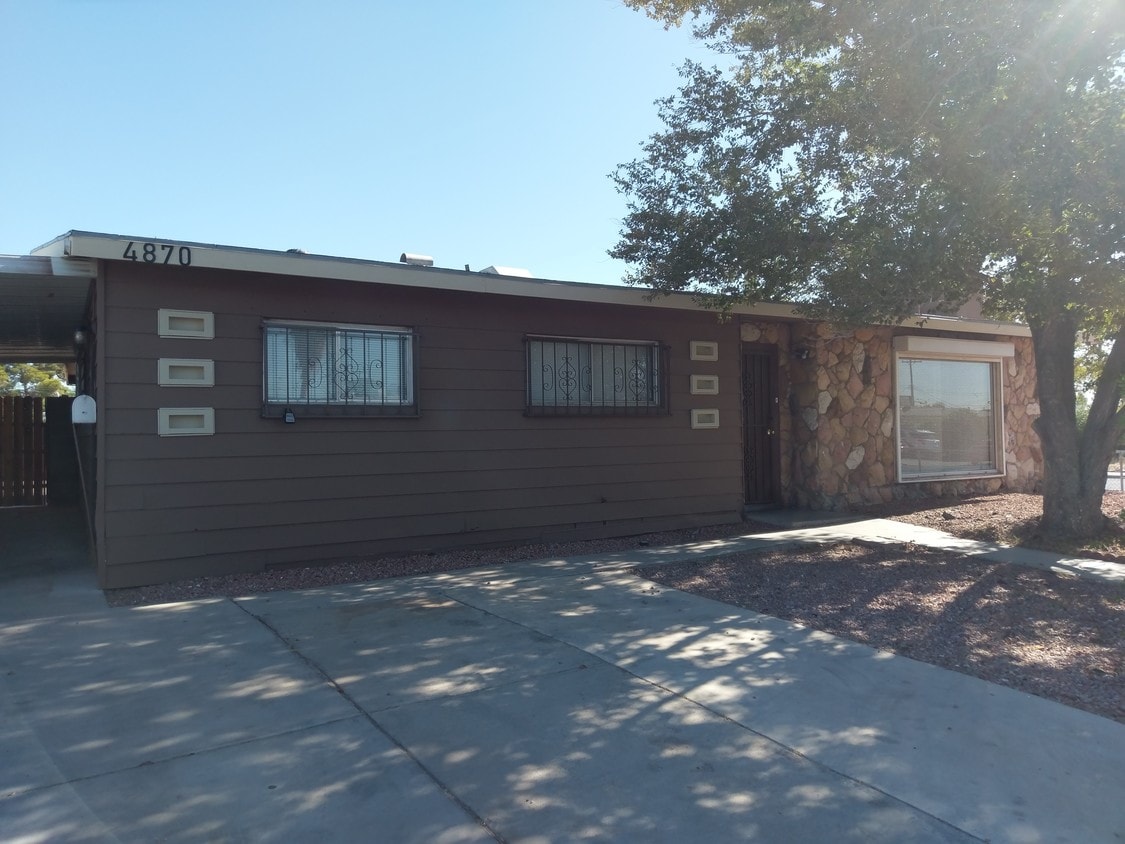 Primary Photo - 4870 Billman Ave