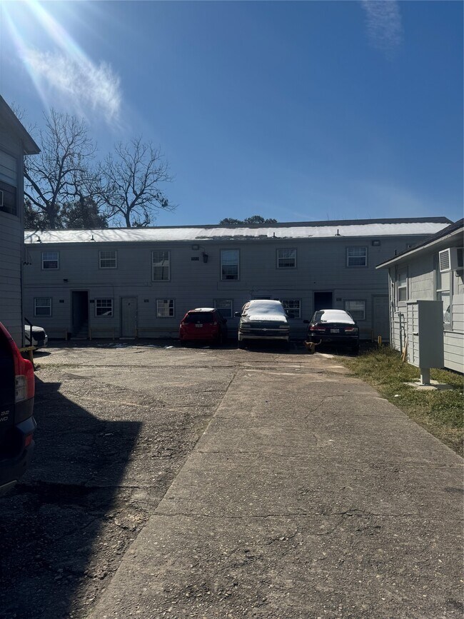 Foto del edificio - 7018 Avenue F