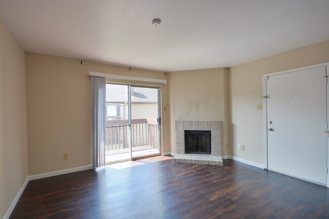 Foto del edificio - 12905 Woodforest Blvd