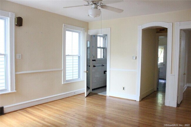 Foto del edificio - 28 Cottage St