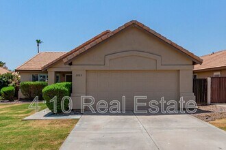 Building Photo - 2085 W Harbour Dr