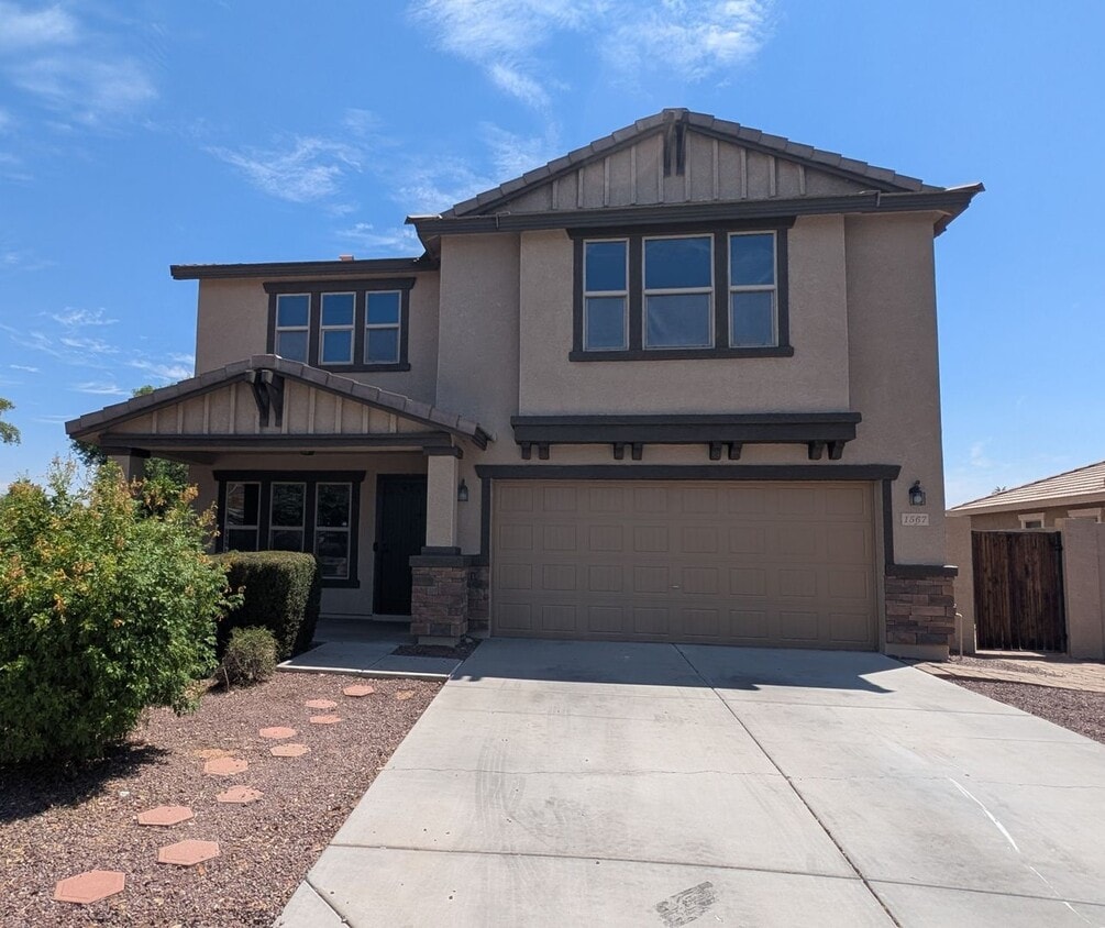 4 Bedroom + Den Home in the Cameron Ranch ... - 5 Bedroom Home in the Cameron Ranch Commun...
