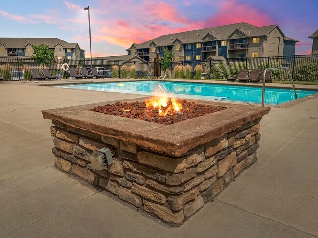 Brasero al aire libre - Village at Three Fountains