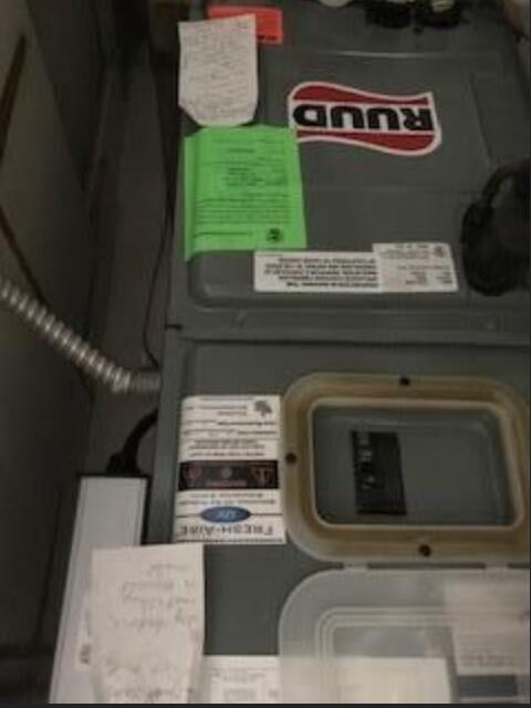 Foto del edificio - 229 Norwich J