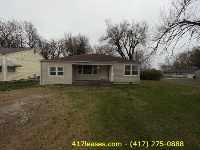 Building Photo - 770 S Warren Ave