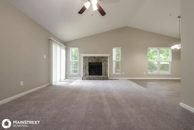 Building Photo - 7876 Sugarland Dr, Jonesboro, GA 30236
