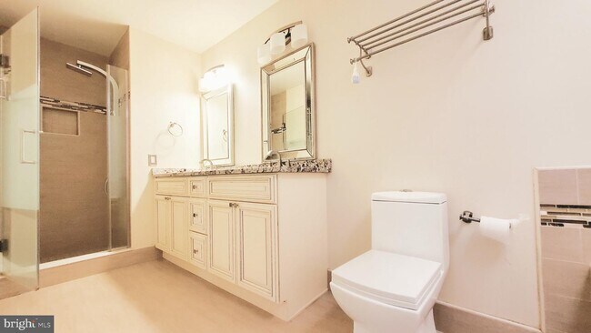 Building Photo - 7516 Old Chapel Dr