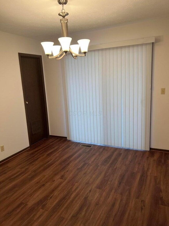 Foto del edificio - 217 Lee's Pl