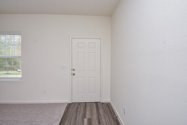 Building Photo - 3603 Admiralty Dr