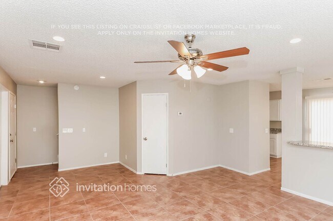 Foto del edificio - 595 Jackson Dr