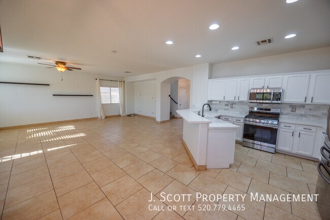 Building Photo - 12209 W Washington St