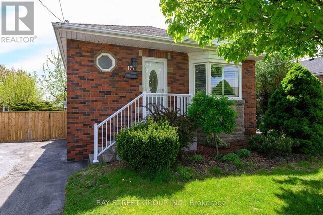 Photo du bâtiment - 177 E 31st St