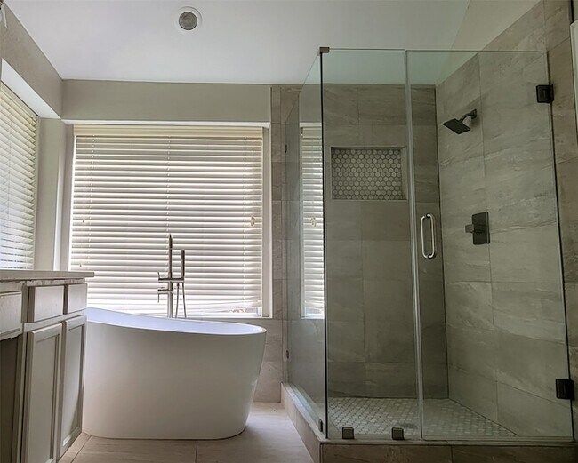 Foto del edificio - 618 Rivercove Dr