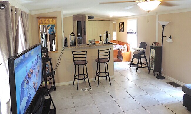 Foto del edificio - 6737 Angus Valley Dr