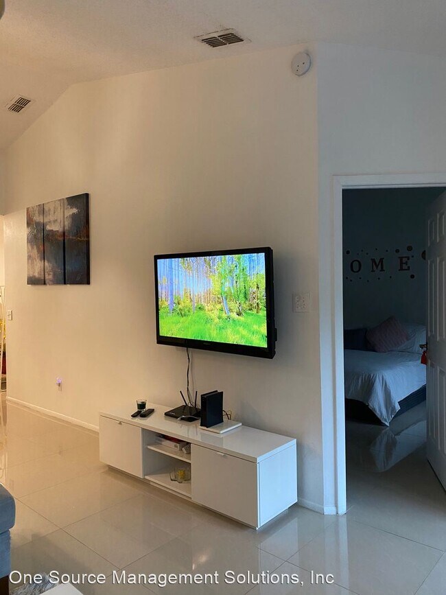 Foto del edificio - 2 br, 2 bath House - 7463 Sugar Bend Drive