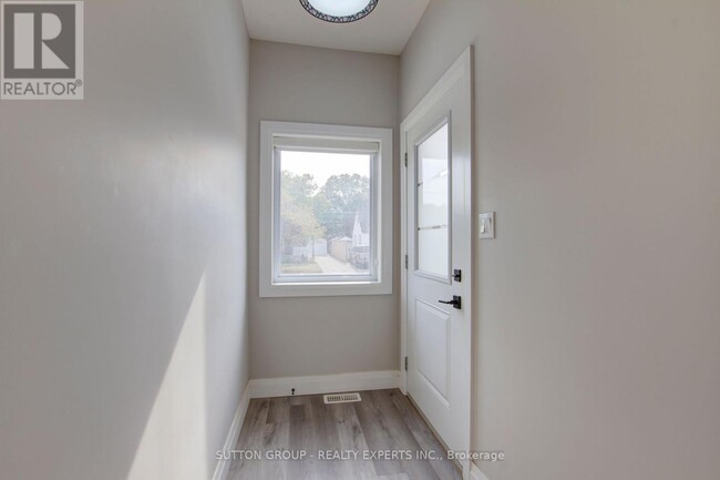 Photo du bâtiment - 104 Fifth Ave