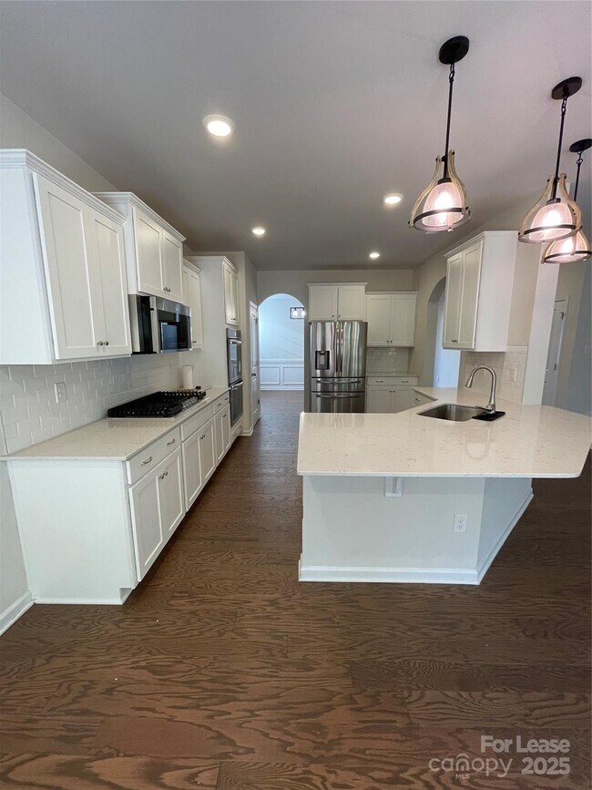 Foto del edificio - 398 Kennerly Center Dr