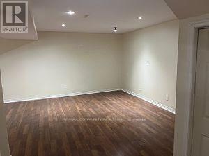 Building Photo - 10 Simcoe Dr