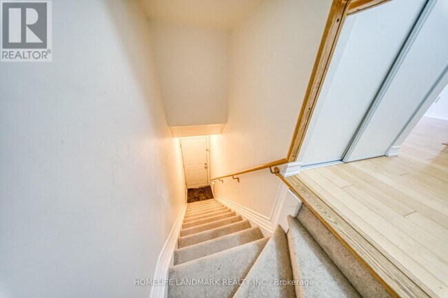 Building Photo - 1496 Victoria Park Ave