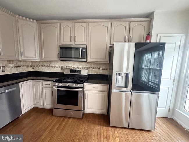 Building Photo - 43511 Evian Ln