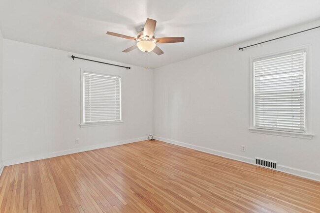 Foto del edificio - 3034 N 80th St