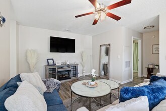 Building Photo - Mallard Cove Apartments