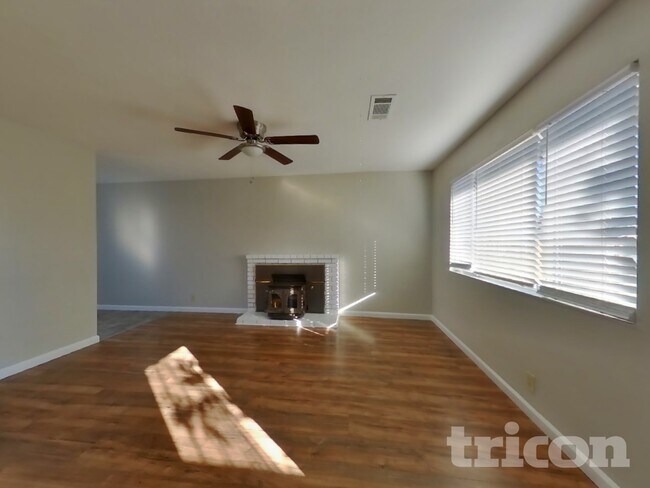 Foto del edificio - 816 Spoonbill Ln