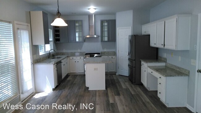 Building Photo - 5 br, 2.5 bath House - 12040 Humboldt Drive
