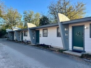 Building Photo - 5213 Joe Sayers Ave