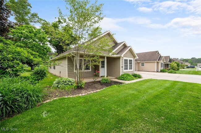 Foto del edificio - 3031 Logan Ln N