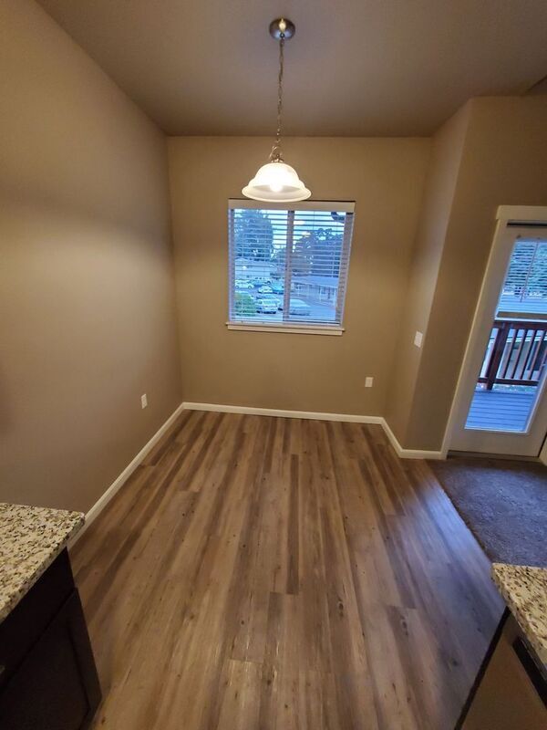 Foto del edificio - 4245 Hawthorne Ave NE