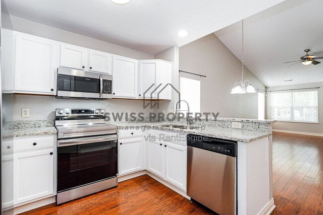 Building Photo - 7199 Normanton Dr