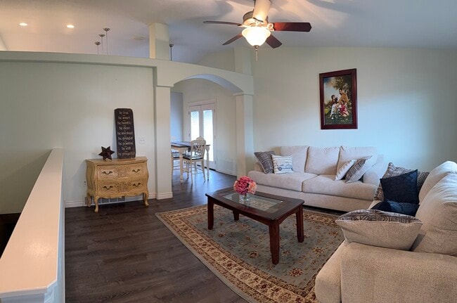 Building Photo - 3660 Merlin Dr