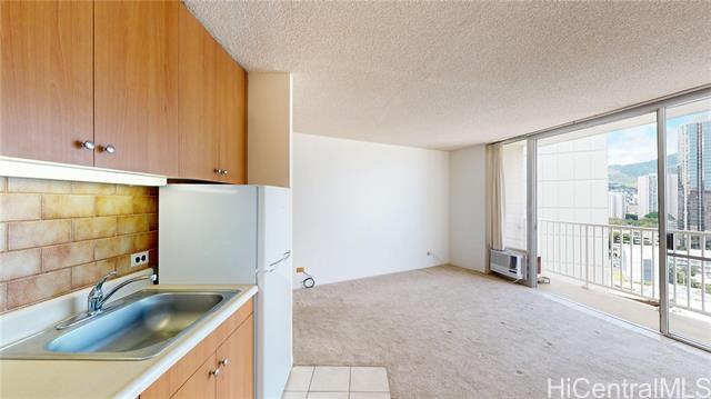 Building Photo - 750 Amana St